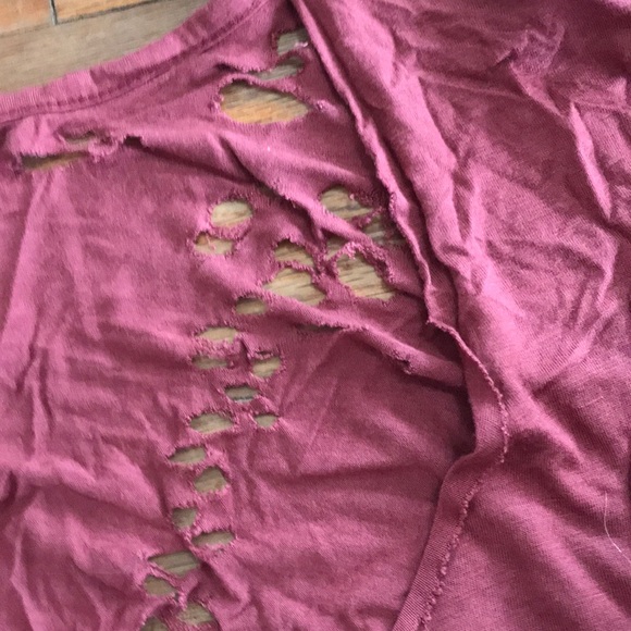 Ripped distressed crop top - Picture 3 of 3